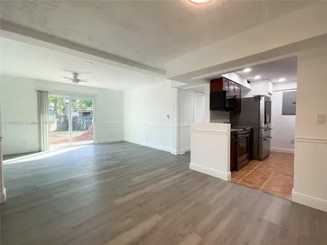 7915 NW 73rd Avenue Tamarac FL 33321