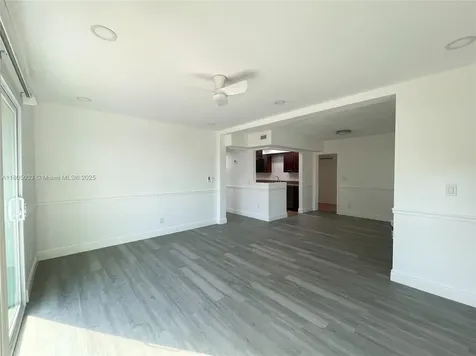 7915 NW 73rd Avenue Tamarac FL 33321
