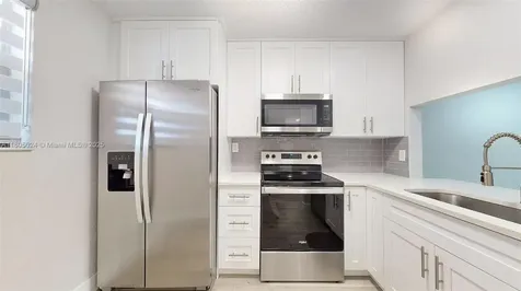 15805 W Waterside Circle Sunrise FL 33326