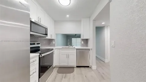 15805 W Waterside Circle Sunrise FL 33326