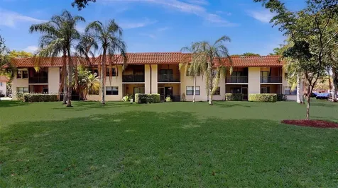 15805 W Waterside Circle Sunrise FL 33326