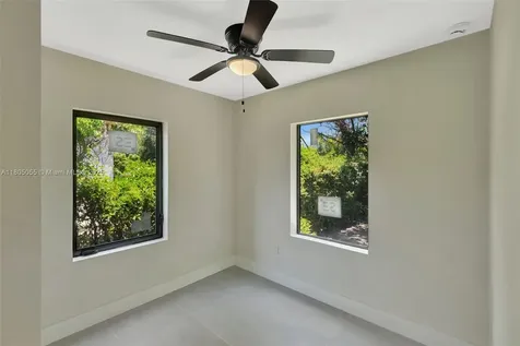 1376 NW 42nd Street Miami FL 33142