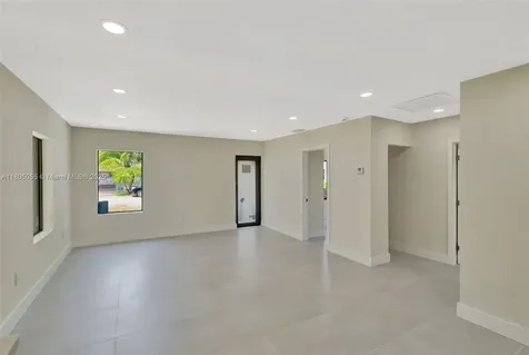1376 NW 42nd Street Miami FL 33142