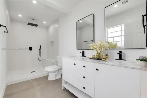 3421 E 8th Lane Hialeah FL 33013