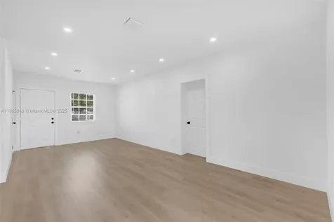3421 E 8th Lane Hialeah FL 33013