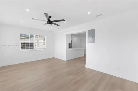 3421 E 8th Lane Hialeah FL 33013