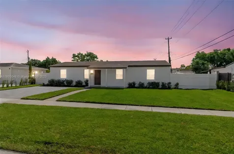 3421 E 8th Lane Hialeah FL 33013
