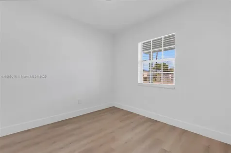 3421 E 8th Lane Hialeah FL 33013