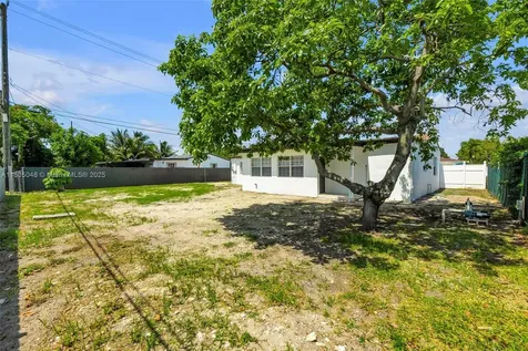 3421 E 8th Lane Hialeah FL 33013