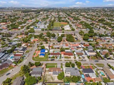 3421 E 8th Lane Hialeah FL 33013