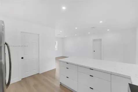 3421 E 8th Lane Hialeah FL 33013