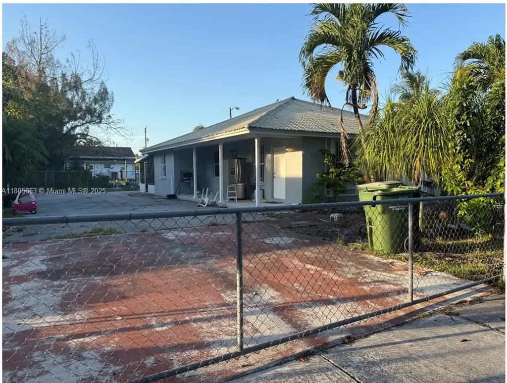 18761 SW 318th Terrace Homestead FL 33030