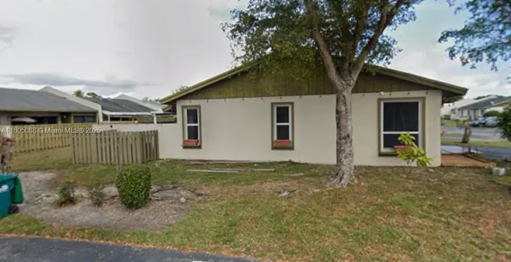 12261 SW 118th Terrace Miami FL 33186