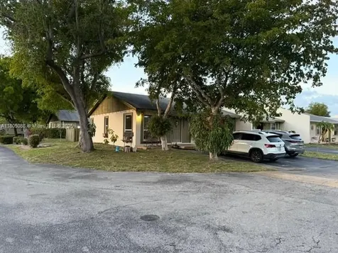 12261 SW 118th Terrace Miami FL 33186