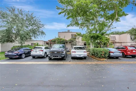 1033 NW 124th Avenue Pembroke Pines FL 33026