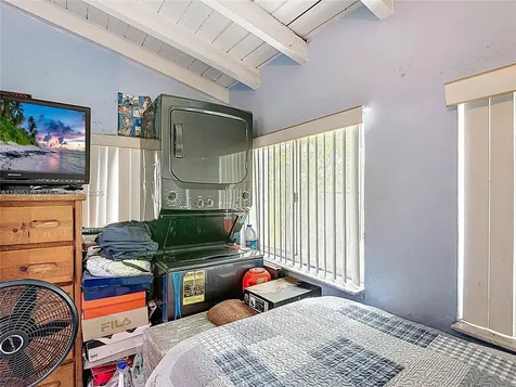 280 NW 45th Street Miami FL 33127