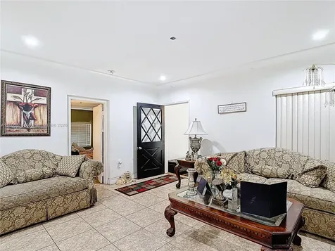 280 NW 45th Street Miami FL 33127
