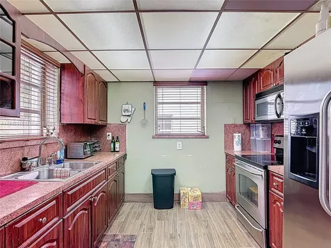 280 NW 45th Street Miami FL 33127