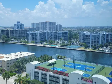 2501 S Ocean Drive Hollywood FL 33019