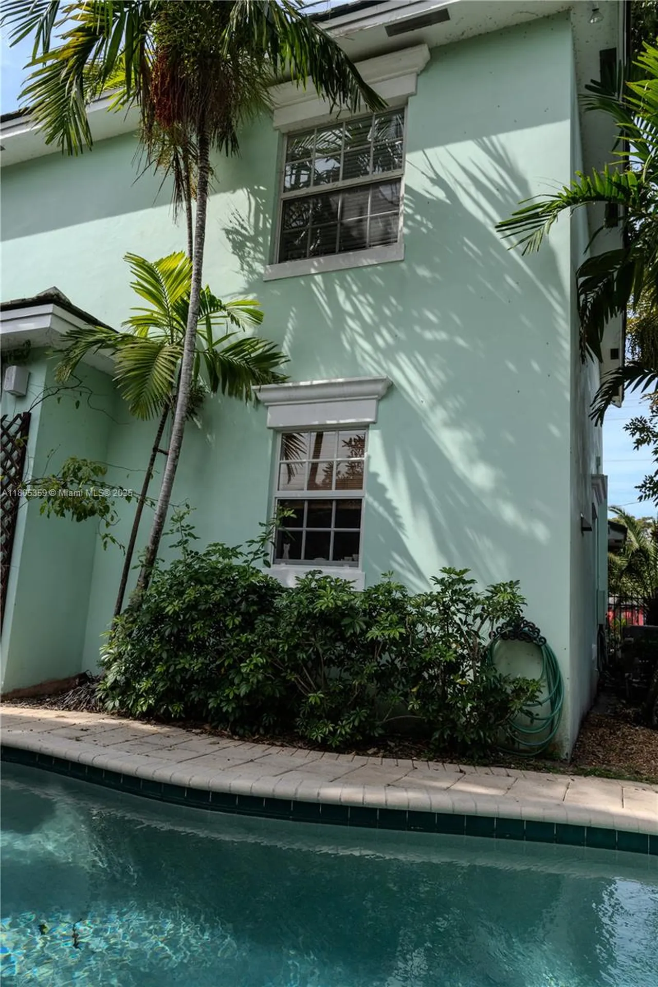 1812 SW 10th Avenue Fort Lauderdale FL 33315