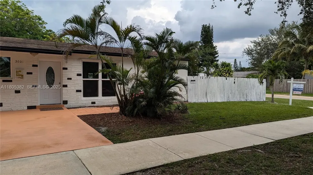 3601 N 72nd Avenue Hollywood FL 33024