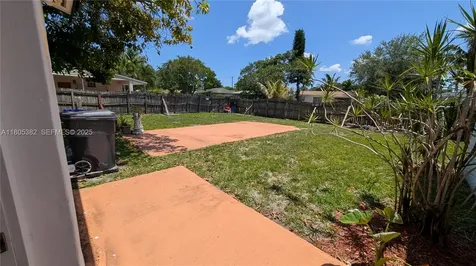 3601 N 72nd Avenue Hollywood FL 33024