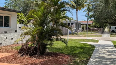3601 N 72nd Avenue Hollywood FL 33024