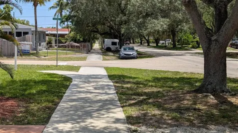 3601 N 72nd Avenue Hollywood FL 33024