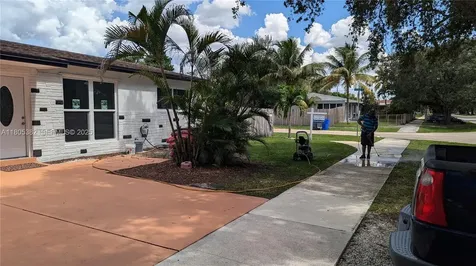 3601 N 72nd Avenue Hollywood FL 33024