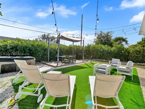 421 W Pembroke Road Hallandale Beach FL 33009