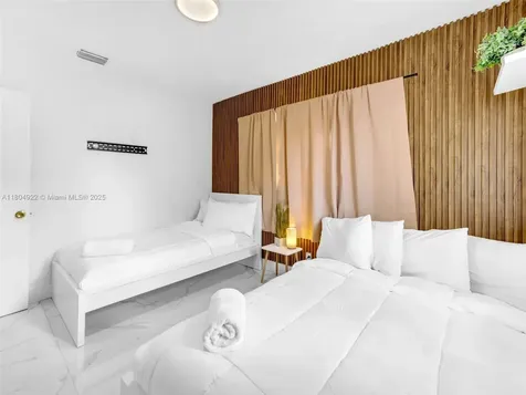 421 W Pembroke Road Hallandale Beach FL 33009