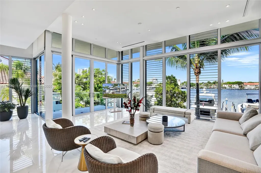 3750 Yacht Club Drive Aventura FL 33180