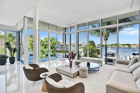 3750 Yacht Club Drive Aventura FL 33180