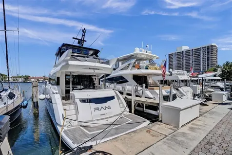 3750 Yacht Club Drive Aventura FL 33180