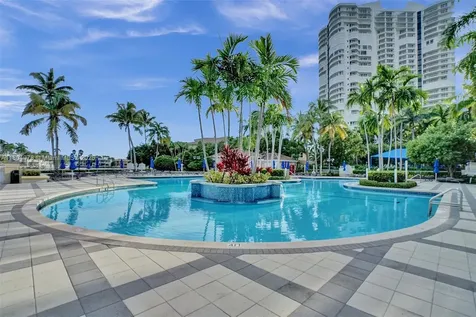3750 Yacht Club Drive Aventura FL 33180