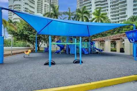 3750 Yacht Club Drive Aventura FL 33180