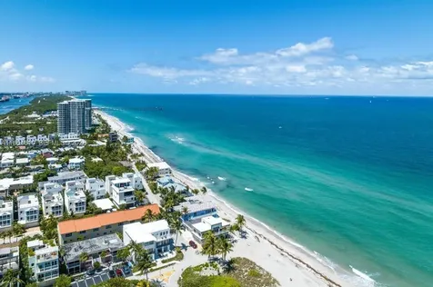 5515 N Surf Road Hollywood FL 33019