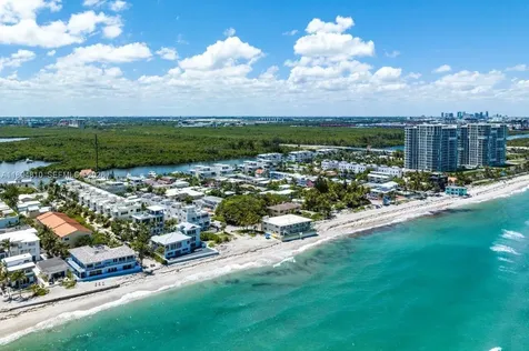 5515 N Surf Road Hollywood FL 33019
