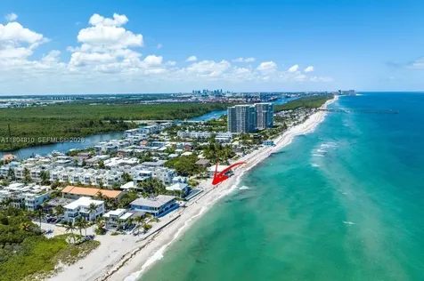 5515 N Surf Road Hollywood FL 33019