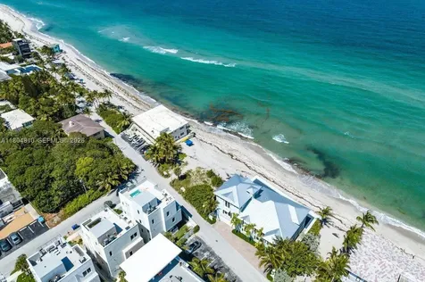 5515 N Surf Road Hollywood FL 33019