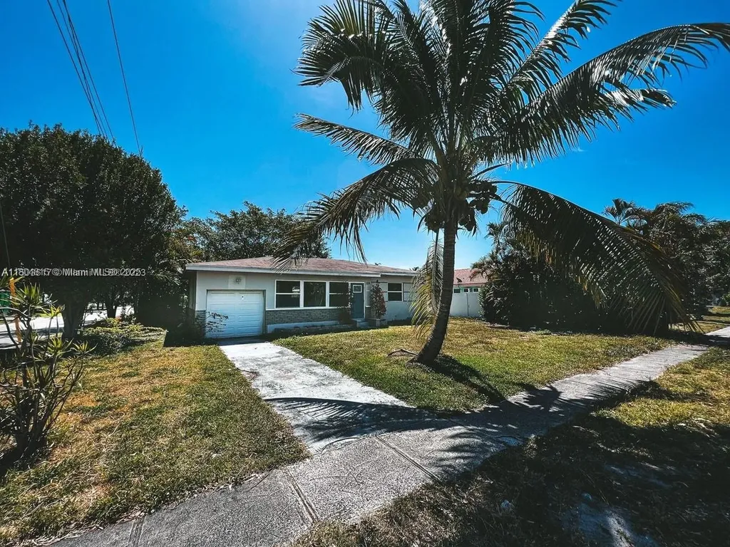 1231 N 16th Court Hollywood FL 33020