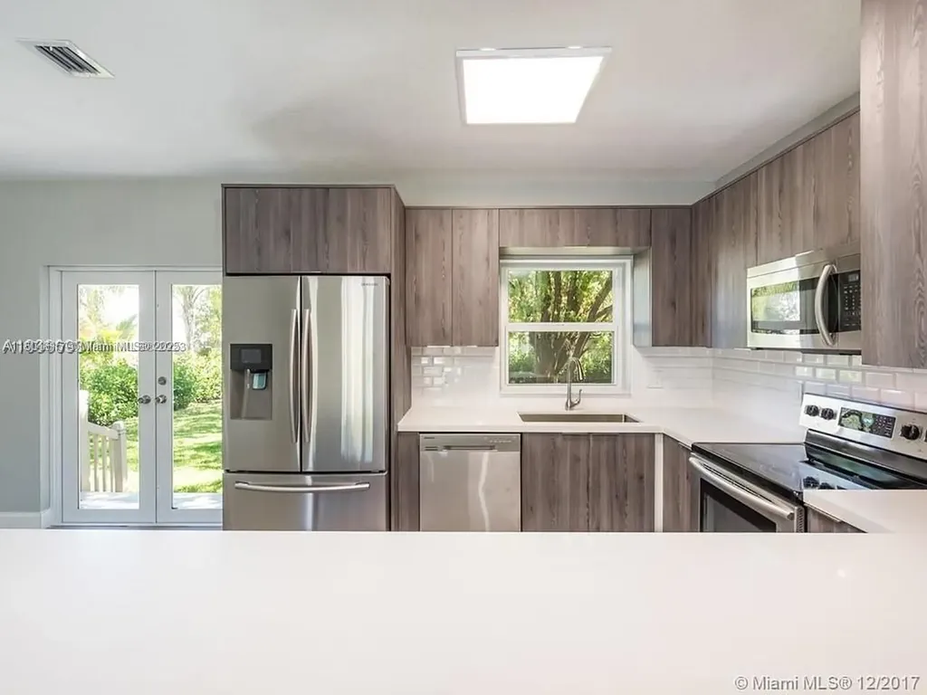 1231 N 16th Court Hollywood FL 33020