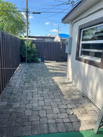 10720 NW 5th Avenue Miami FL 33168