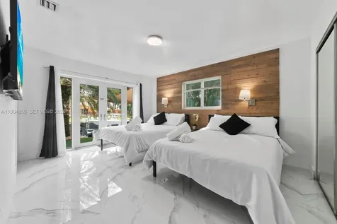 1631 N 29th Court Hollywood FL 33020
