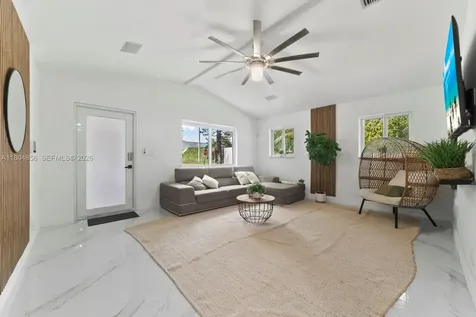 1631 N 29th Court Hollywood FL 33020