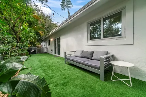 1631 N 29th Court Hollywood FL 33020