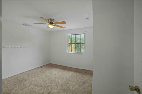 1959 SW 60th Avenue North Lauderdale FL 33068