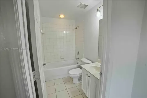 1959 SW 60th Avenue North Lauderdale FL 33068