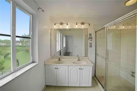 1959 SW 60th Avenue North Lauderdale FL 33068