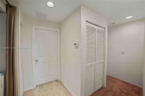 1959 SW 60th Avenue North Lauderdale FL 33068